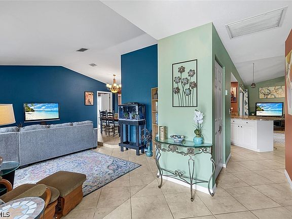 3rd image of 13481 Red Maple Cir
