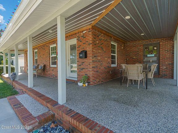 3rd image of 1018 Indian River Ave