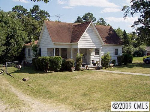 2nd image of 2112 Centergrove Rd