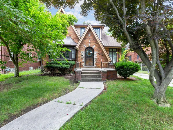 18415 Lancashire St, Detroit, MI 48223