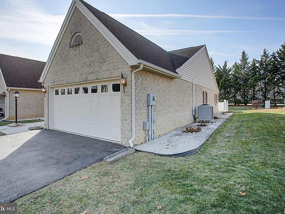 2nd image of 1212 Brandon Dr