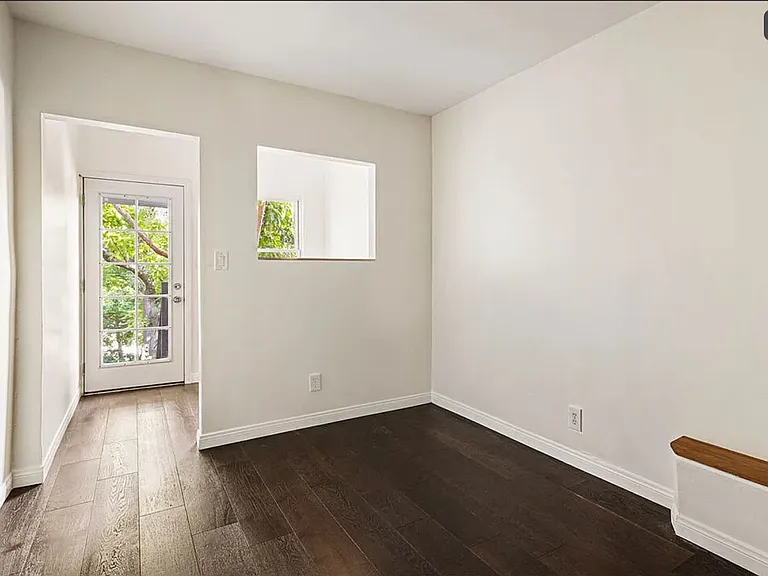 830 Robinson St #832 — Photo 9