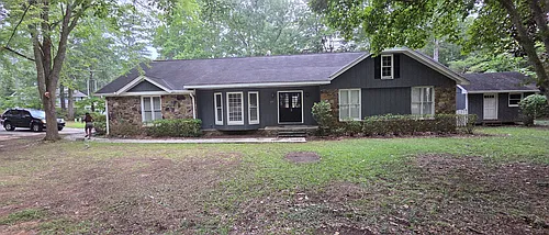 3295 Colony Dr SE Photo 1