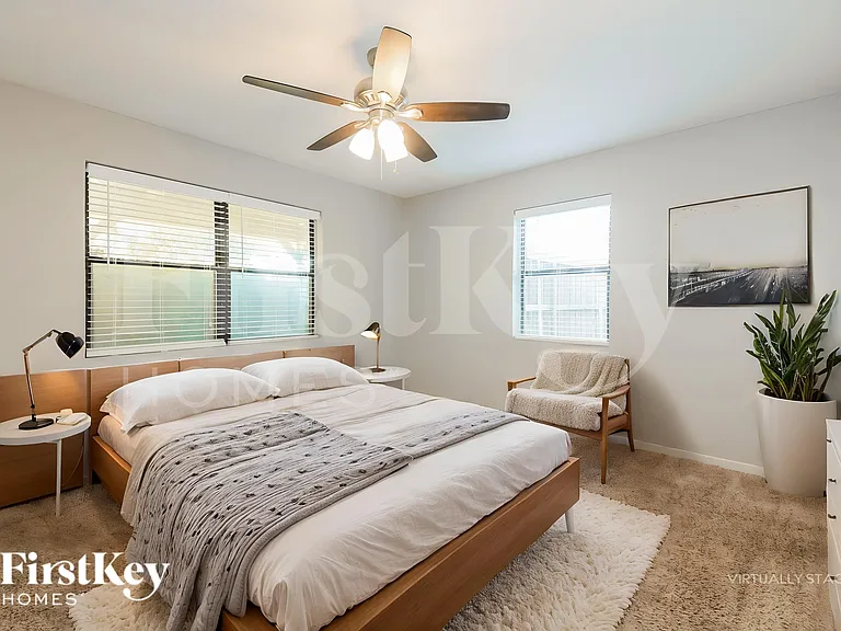 2813 Silvermeadow Ln — Photo 11