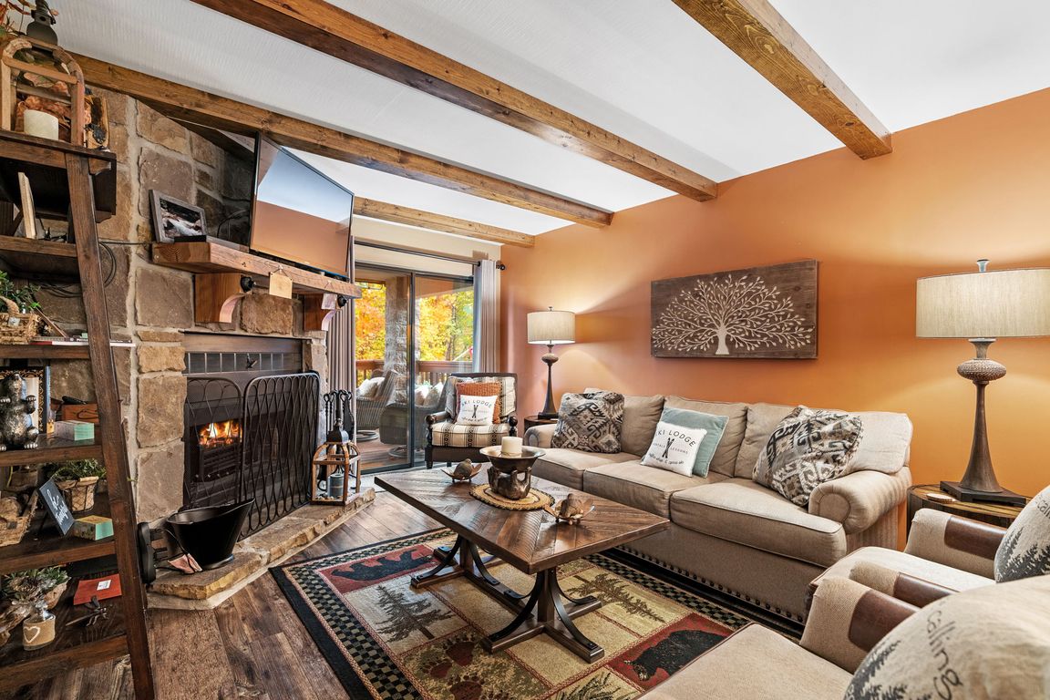 next background image