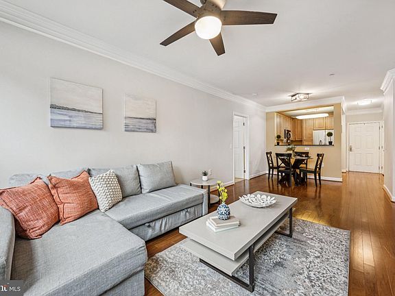 3rd image of 2101 N Monroe St APT 107