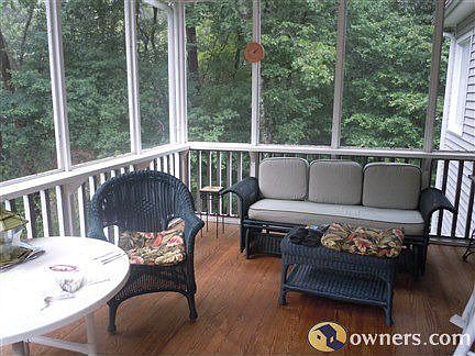 Peaceful and private screen porch