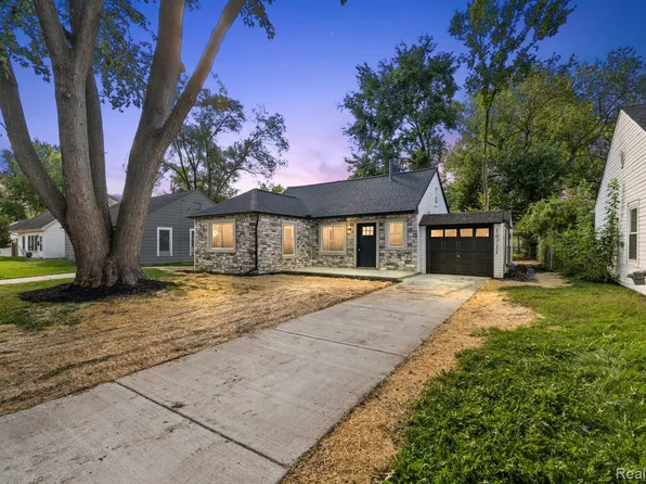 10711 Troy Ave, Oak Park, MI 48237