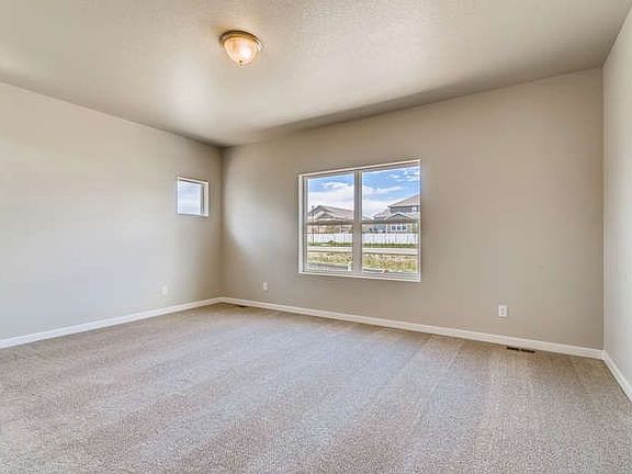 5th image of 1870 Paley Dr