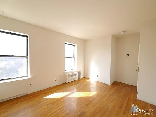 Rented by (Legacy) NY Quality Living Uptown | media 17