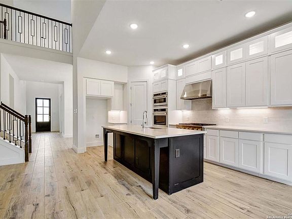 2nd image of 2939 McKinnie Park