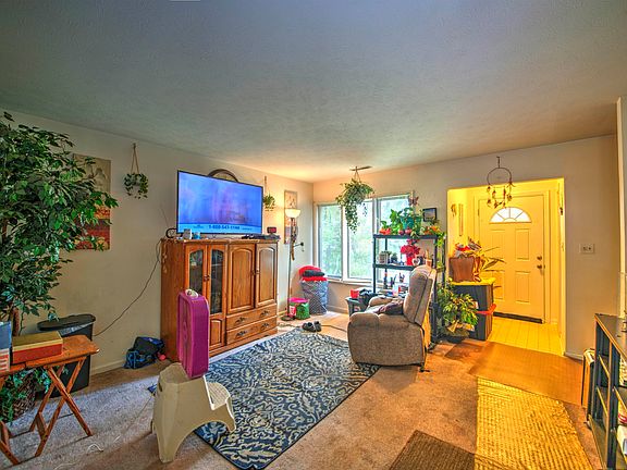 2nd image of 1412 5th St