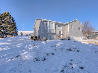 1719 Butte View Dr, Sturgis, SD 57785