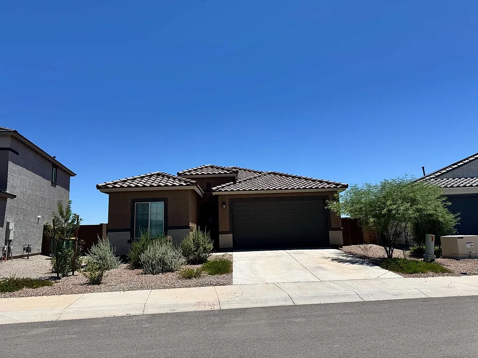 18091 N Presley Ln
