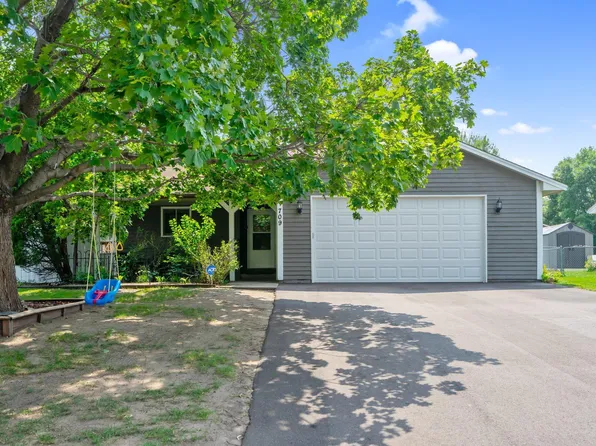 709 Meadowwood Dr, Minneapolis, MN 55444