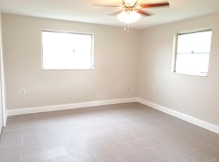 1702 Colmar Dr, Holiday, FL 34690