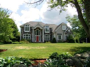 8 Spring Grove Rd, Andover, MA 01810