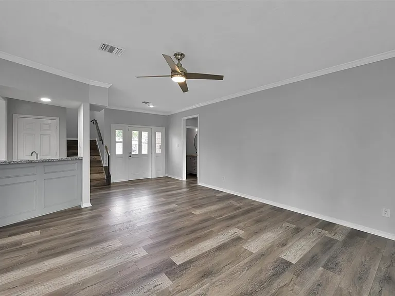 13527 Summer Hill Dr — Photo 7