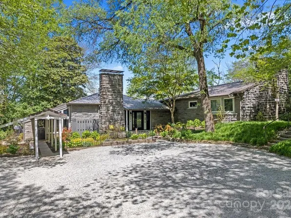 75 Bacon Dr, Bryson City, NC 28713