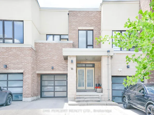 16 Denarius Cres, Richmond Hill, ON L4E 0Y9