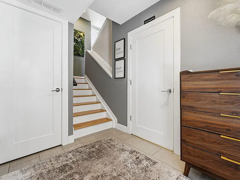 1731 Irving St #105 — Photo 13