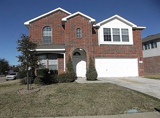 1001 Fredonia Dr, Forney, TX 75126