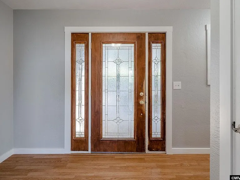 2503 Shipman Ln SE — Photo 10