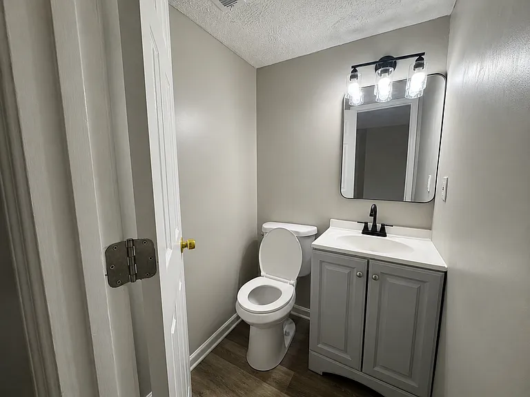 2704 Greystone Pl — Photo 15