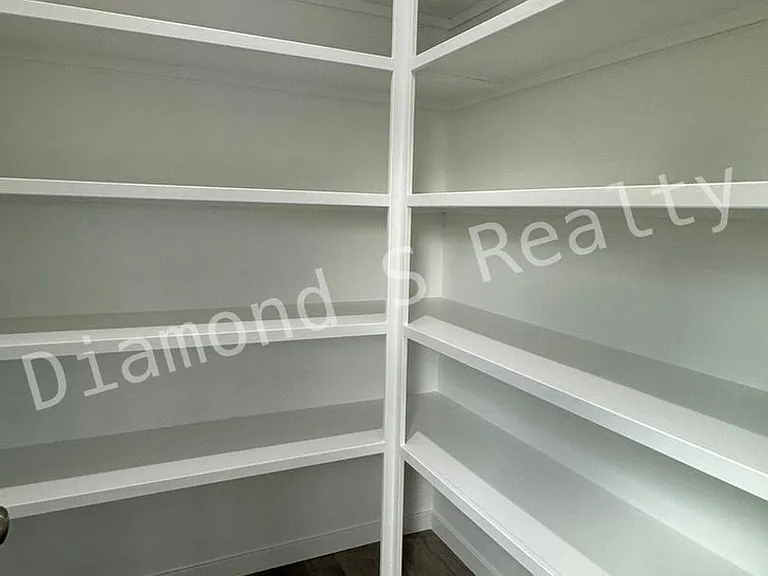 2124 N Bradbury Ln — Photo 16