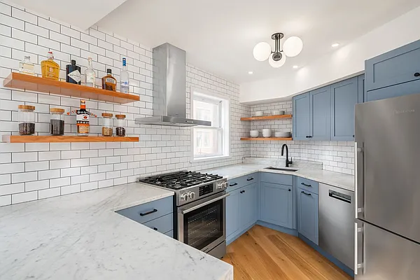 Sold by Compass | media 15