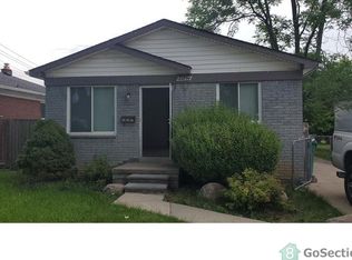22854 Cushing Ave, Eastpointe, MI 48021