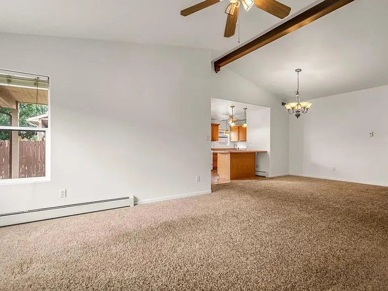 1215 Breeze Dr — Photo 10