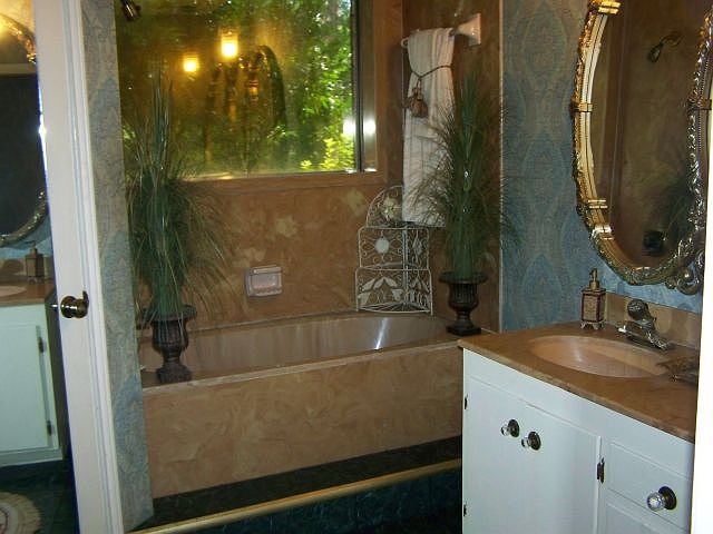 2nd image of 116 Cathy Dr