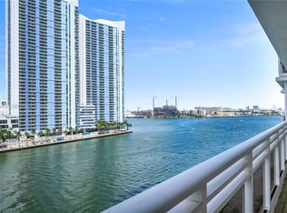 901 Brickell Key Blvd APT 805, Miami, FL 33131