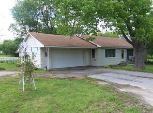 307 Dement St, Mound City, KS 66056