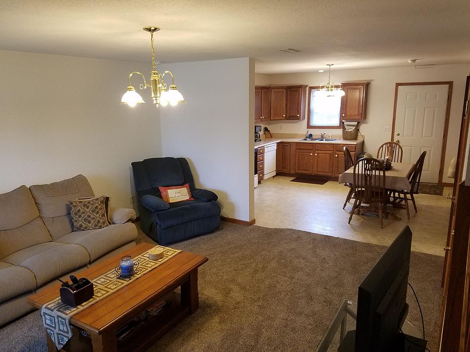 1st image of 577 James Dr