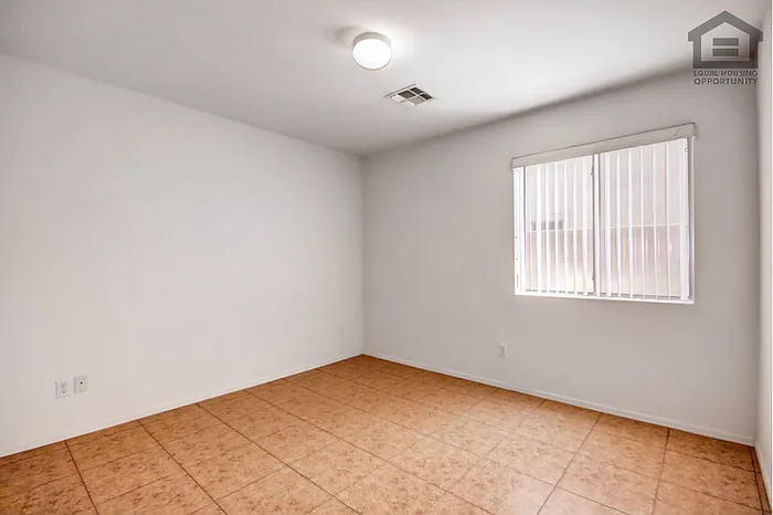 7407 S Sunrise Way — Photo 11