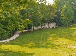 932 Woodview Way, Strawberry Plains, TN 37871