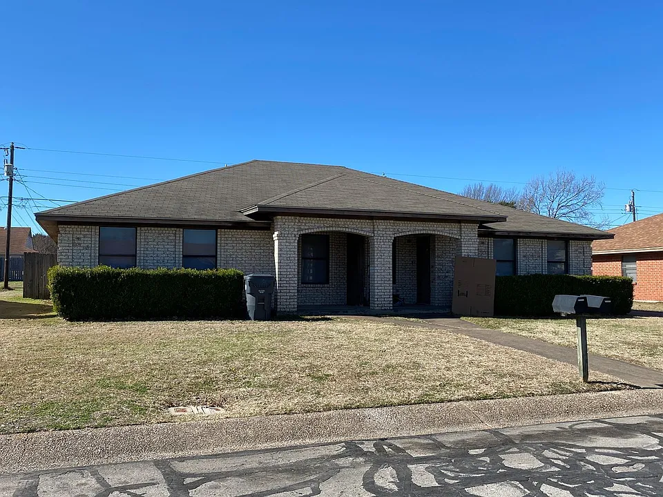 1403 Chapel Creek Rd