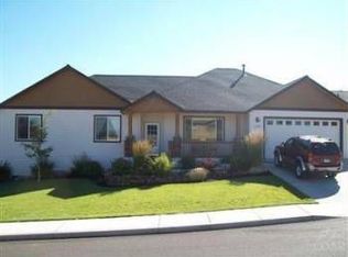 2346 SW Forked Horn Butte Rd, Redmond, OR 97756