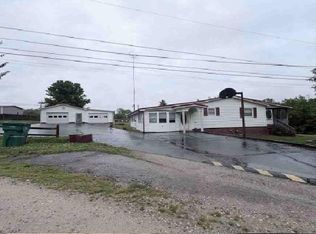94 Early Ln, Ripley, WV 25271