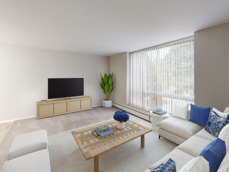 2 Bedroom Updated Apartment