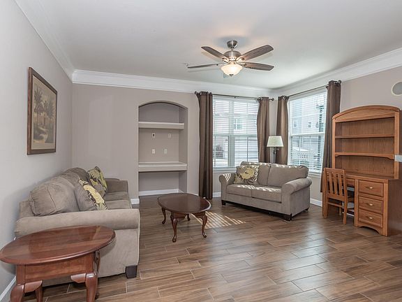 4th image of 3202 Parkchester Square Blvd APT 101