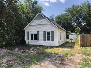 1725 Michigan St, Algonac, MI 48001