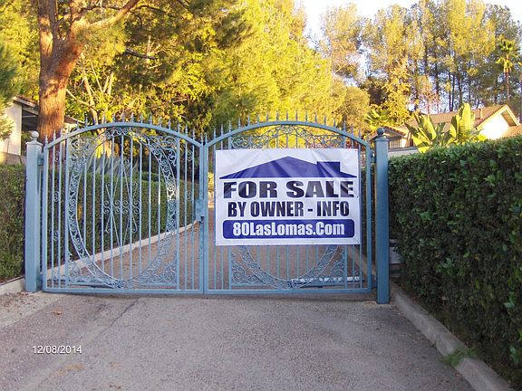 Private gate 80 Las Lomas Rd