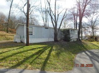 218 R Own Lake Trailer Ct, Stroudsburg, PA 18360