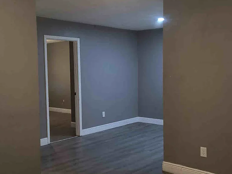 301 W 11th Ave #5 — Photo 2