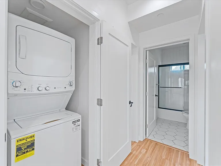 4019 W Mont Clair St — Photo 6