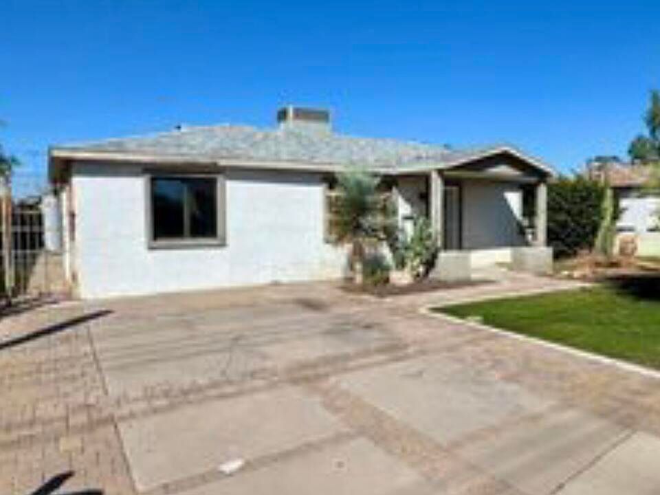 1st image of 3010 W NORTHERN Avenue