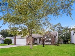 1102 N Winding Hart Dr, Indianapolis, IN 46229